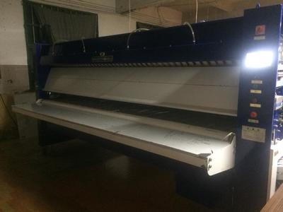 供應(yīng)泉州哪里有信譽(yù)好的床單折疊機(jī)|廈門(mén)床單折疊機(jī)-上海鴻興(福建)洗滌設(shè)備